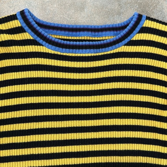 UNIF Rainbow Striped Crop Top - Picture 4 of 9